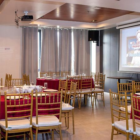 Levo Hotel Urdaneta Εξωτερικό φωτογραφία
