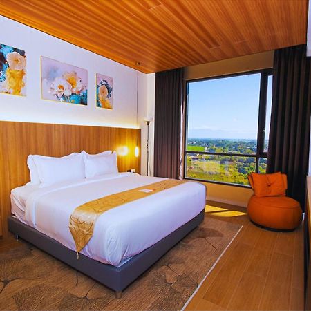 Levo Hotel Urdaneta Εξωτερικό φωτογραφία
